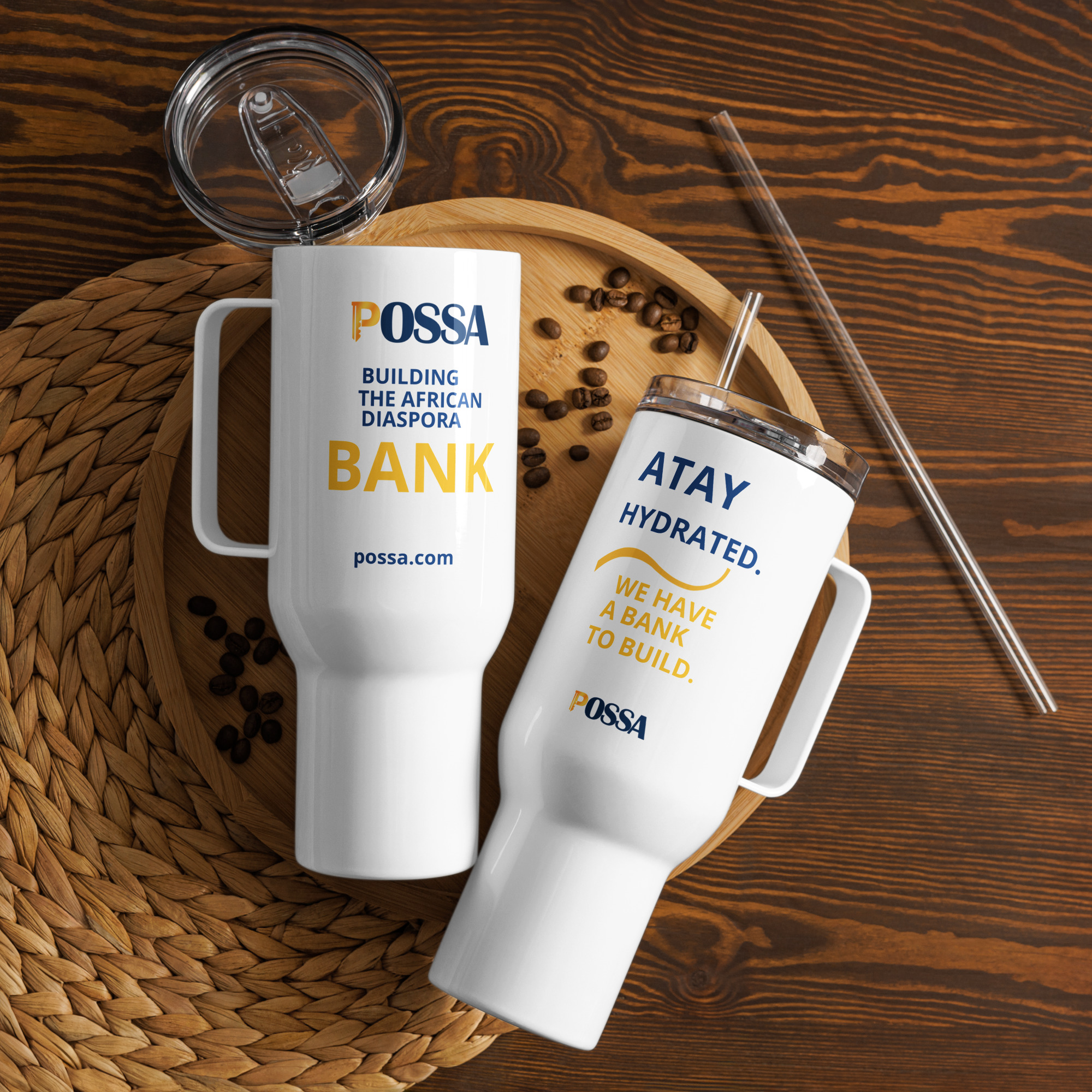 Travel mug with a handle